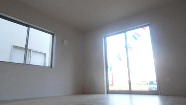 Living. Conversation of your family is lively, Open-minded LDK