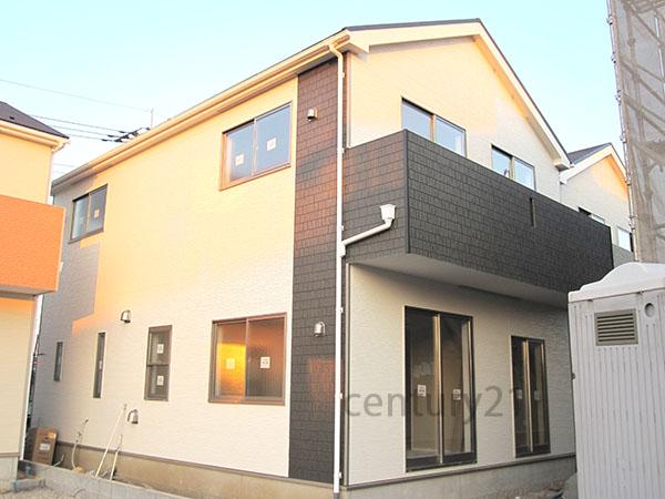 Local appearance photo. (Building 2) is also happy to comfort your laundry daily in the south balcony