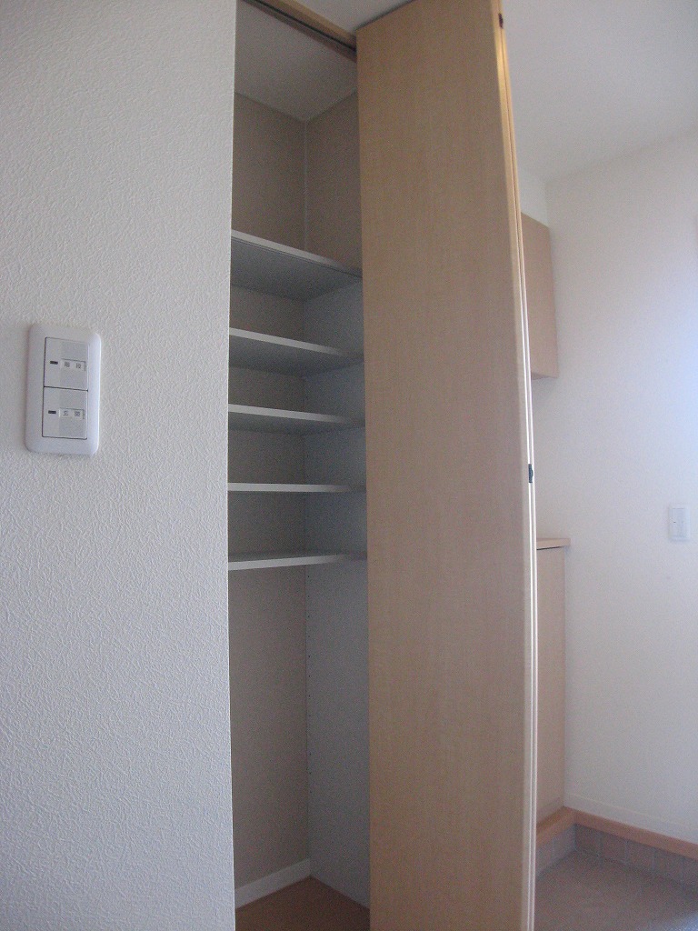 Receipt. Entrance is next to the storage