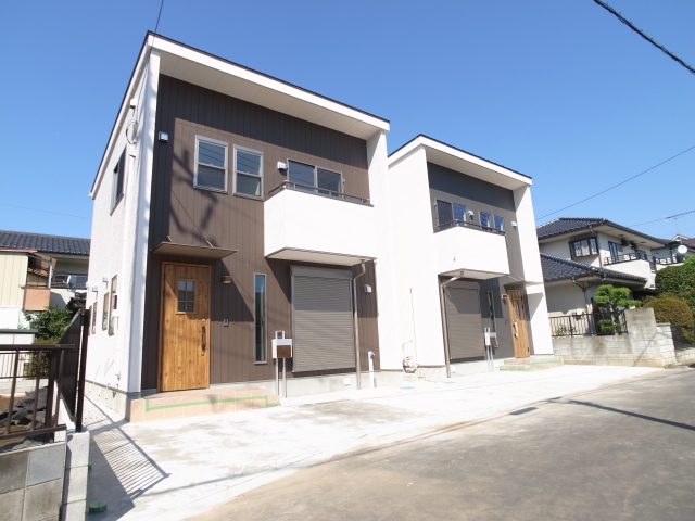 Parking lot. It will be spread of the parking lot. 