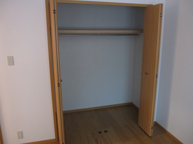 Receipt. Another room reference photograph