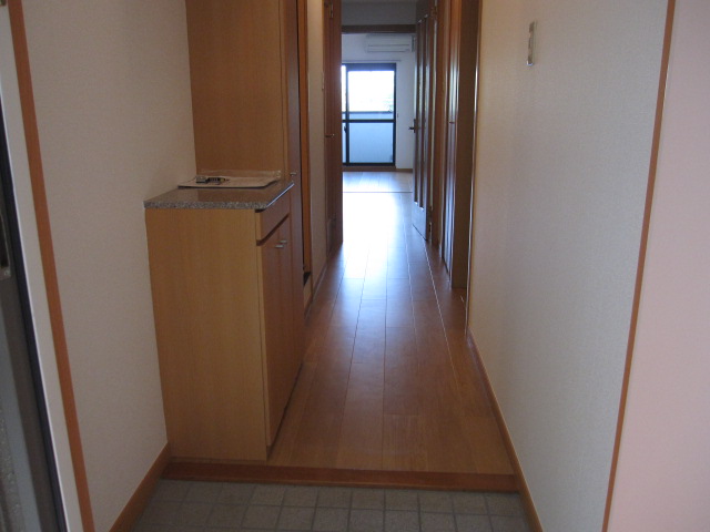 Entrance. Another room reference photograph