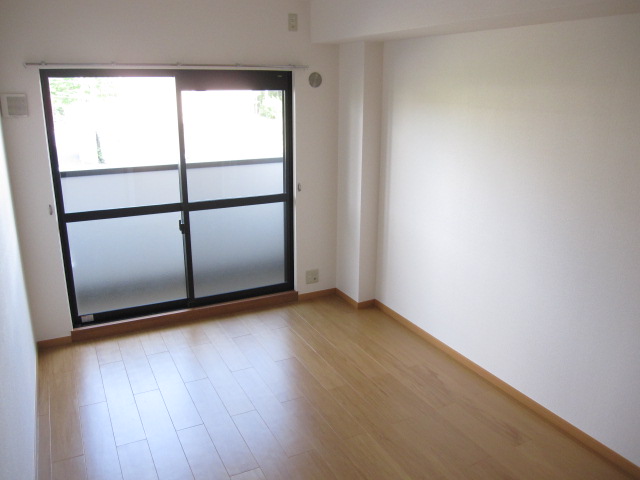 Living and room. Another room reference photograph