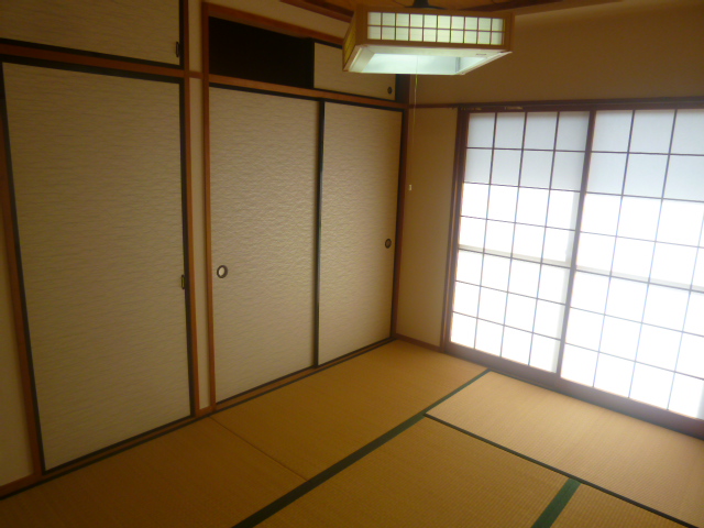 Other room space. ■ ■ Day preeminent Japanese-style 6 quires! Room housed plenty! ■ ■
