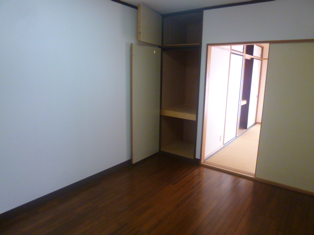 Other room space. ■ ■ This room is also housed in the Yes! It is with all rooms housed ■ ■