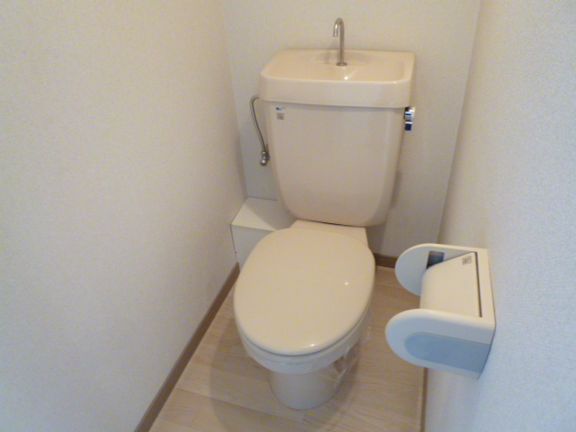 Toilet. ■ ■ Peace of mind because another bus toilet ■ ■