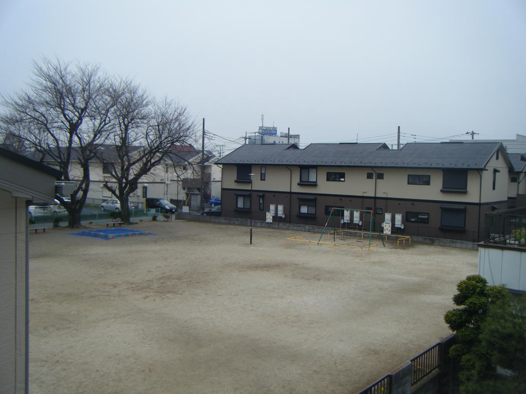 View. Than Western-style (10 Pledge)