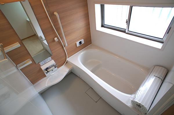 Bathroom. Indoor (10 May 2013) Shooting A Building