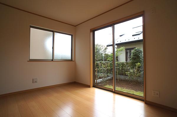 Non-living room. Indoor (10 May 2013) Shooting A Building