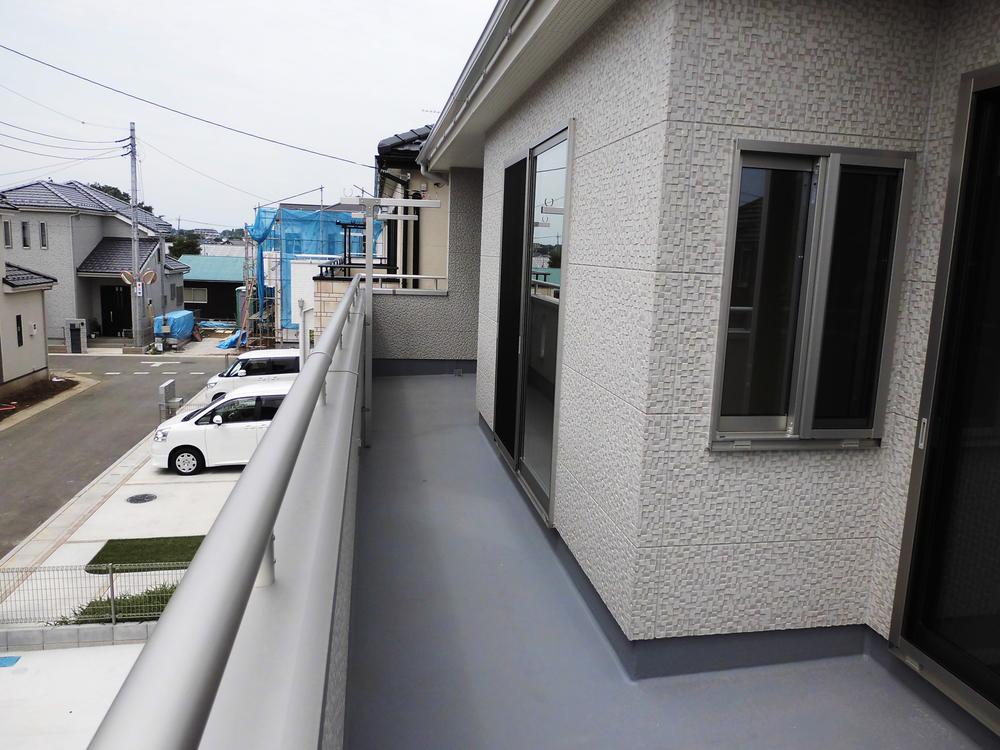 Balcony. Local (July 2013) Shooting