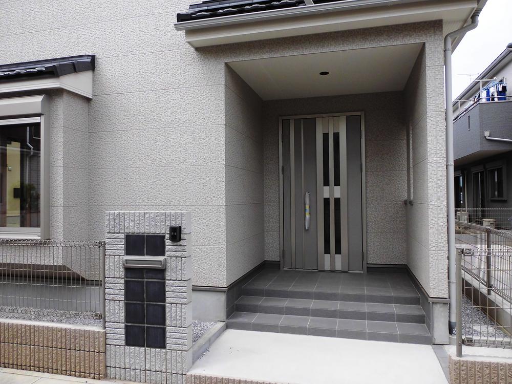 Entrance. Indoor (July 2013) Shooting