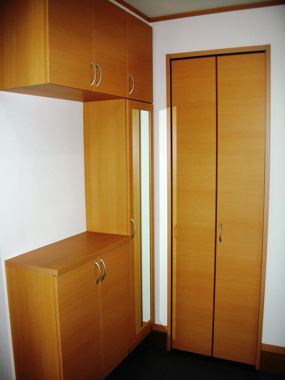 Entrance. Indoor (July 2013) Shooting