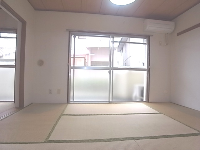 Other room space. Japanese-style leisurely.