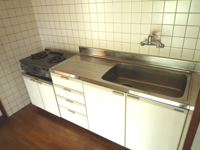 Kitchen. Gas stove Allowed, Housed plenty of kitchen.