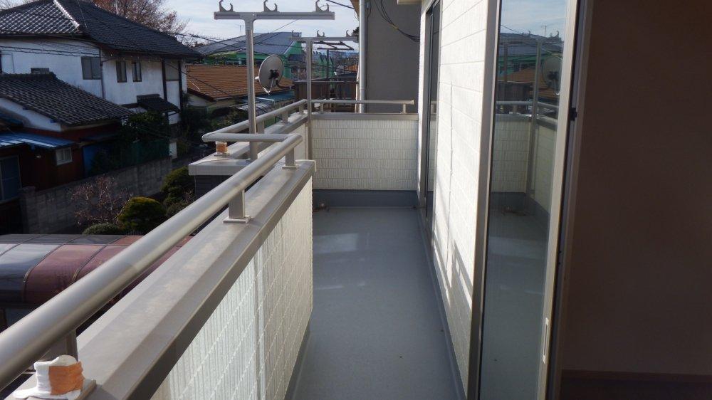 Balcony. Local (12 May 2013) Shooting 1 Building