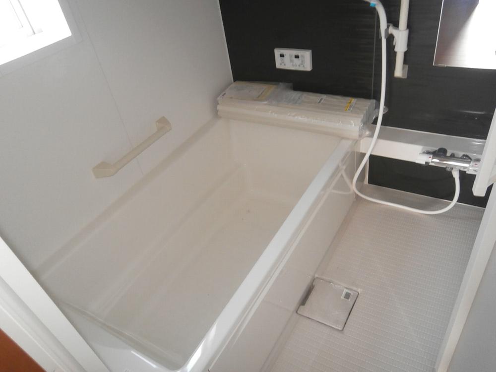 Bathroom. 3 Building same specifications (1 pyeong unit bus)!