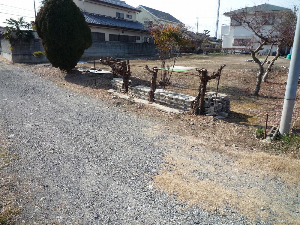 Local photos, including front road