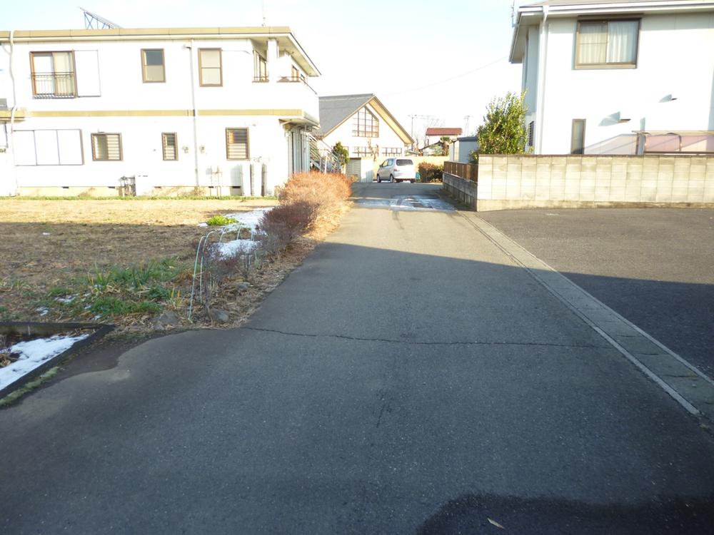 Local photos, including front road. Local (January 2013) Shooting