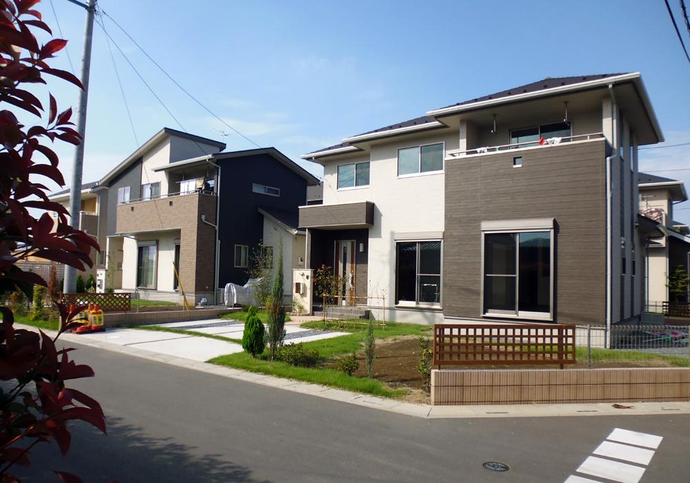 Sale already cityscape photo. Beautiful cityscape of subdivision (September 2013 shooting)