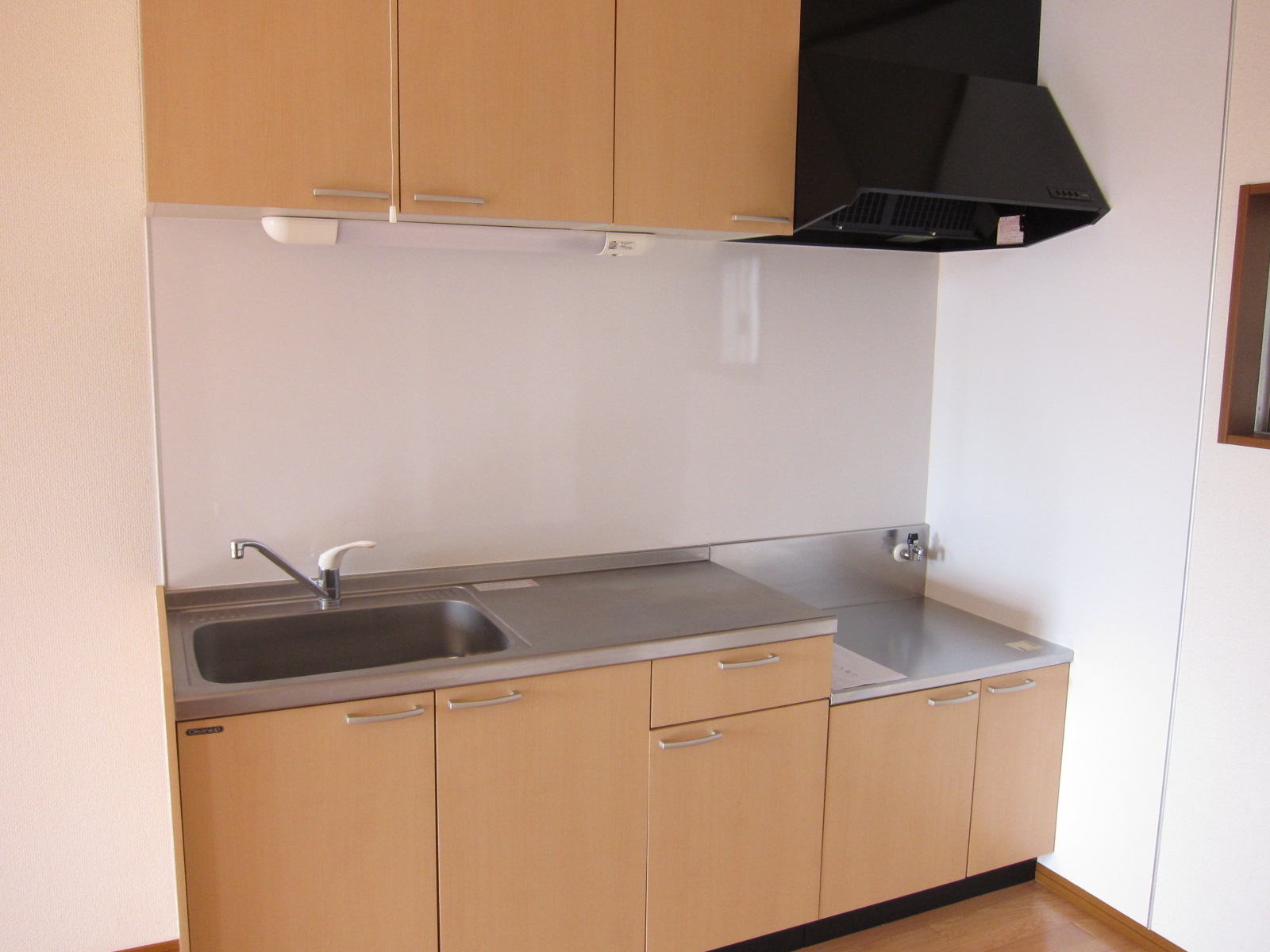 Kitchen. Bright kitchen. I am happy that there is a window