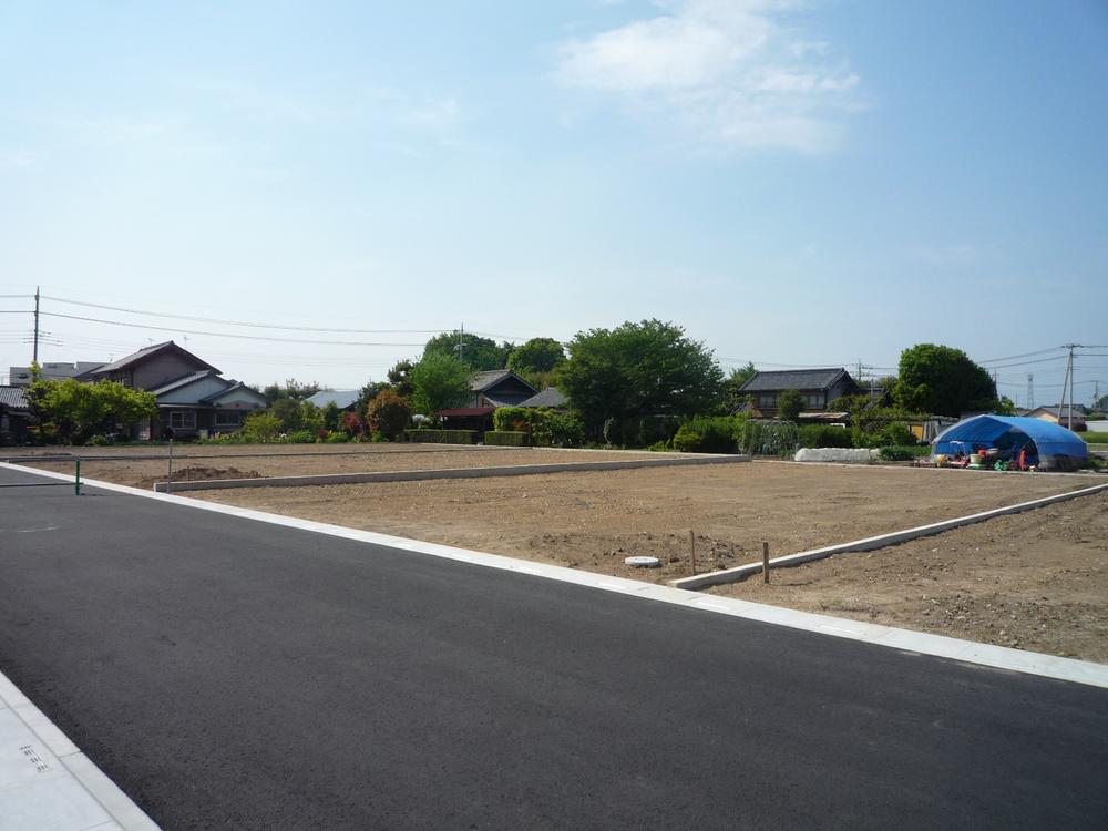 Local photos, including front road