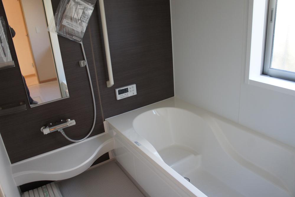 Bathroom. Indoor (12 May 2013) Shooting