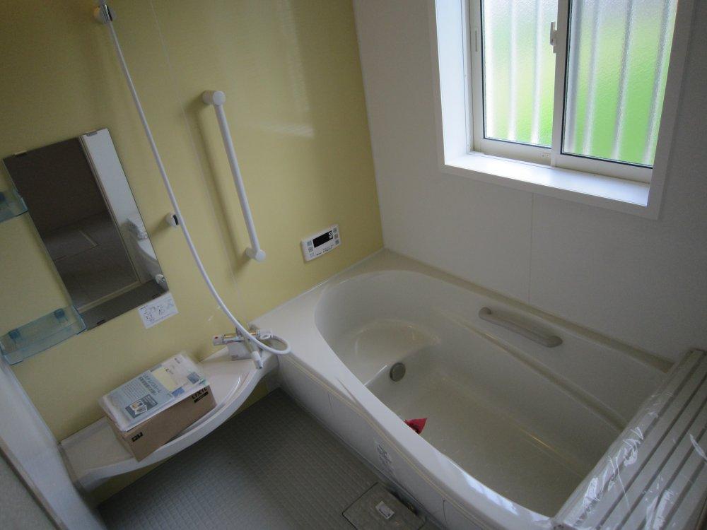 Bathroom. Room (August 2013) Shooting