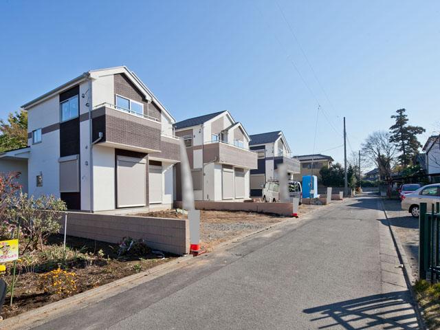 Local photos, including front road