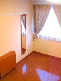 Living and room. All the first floor is the flooring.