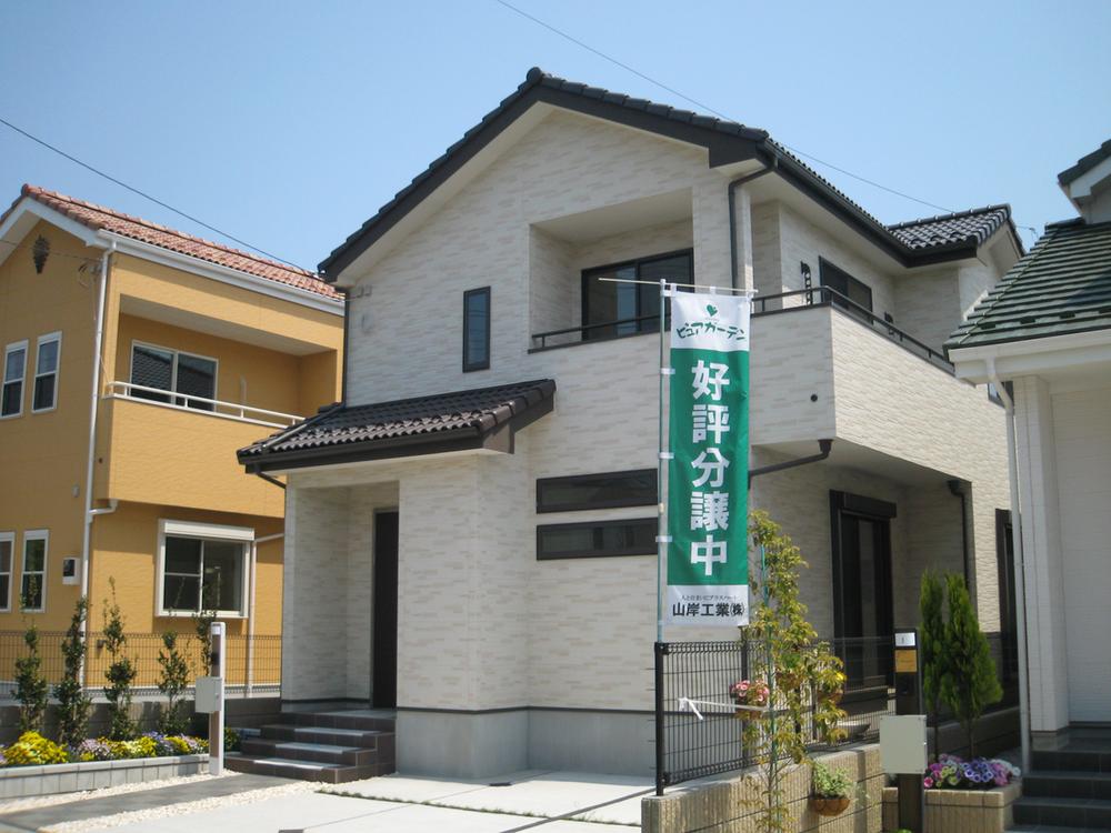 (3) Building Ease comfortable life in the inner balcony that can cope with sudden rain!