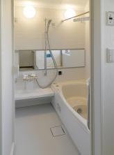 Bathroom. And body mind in the warm bath also Pokkapoka. Even your laundry on a rainy day is with a big success bathroom dryer.