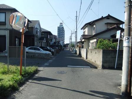 Local photos, including front road. Local (July 2013) Shooting