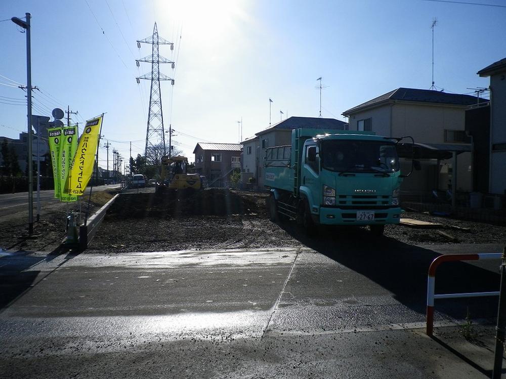 Local appearance photo. Local (11 May 2013) Shooting