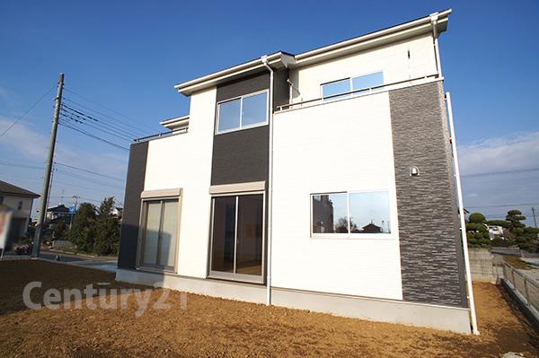 Local appearance photo. 1 Building