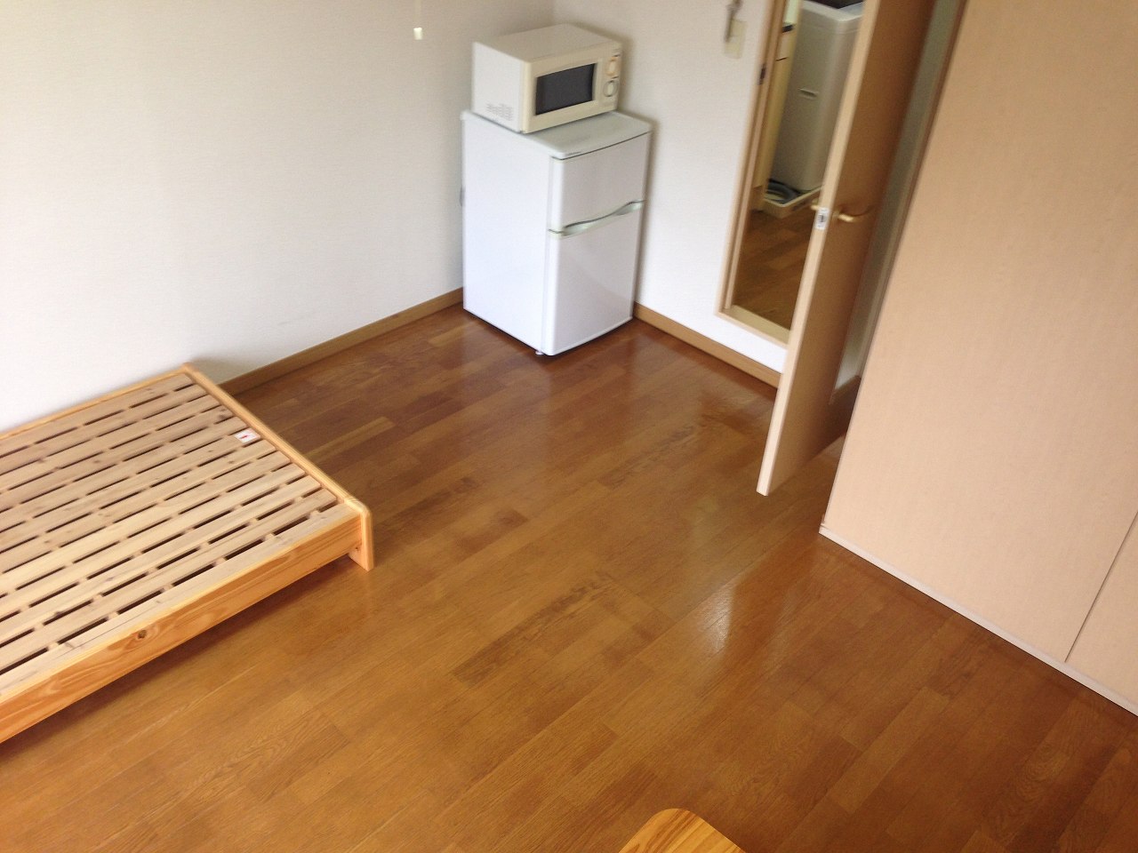 Living and room. furniture ・ Also jewels consumer electronics with no room