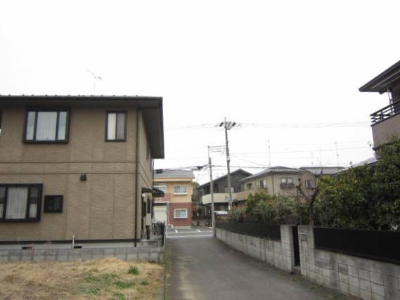 Local photos, including front road. Local (March 2013) Shooting