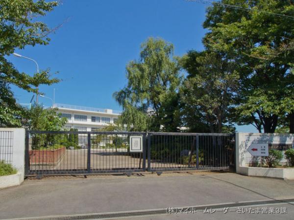 Junior high school. 850m up to junior high school 2013 / 09 / 18 shooting Kounosu Municipal Fukiage junior high school