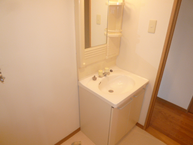 Washroom. Other image