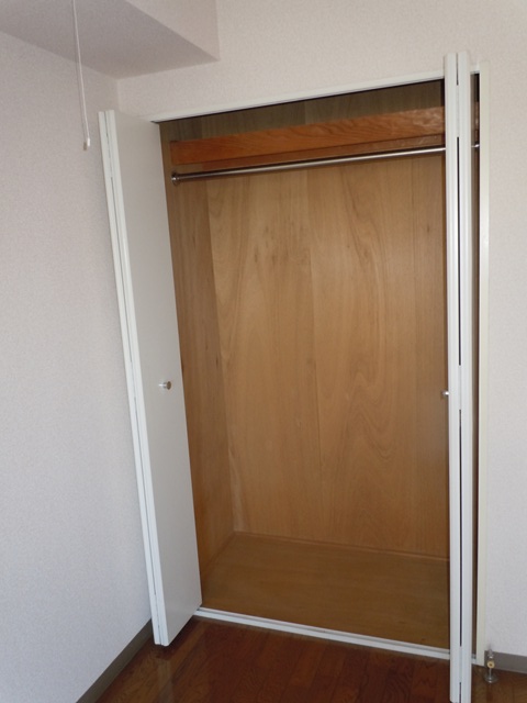 Receipt. Western-style housing