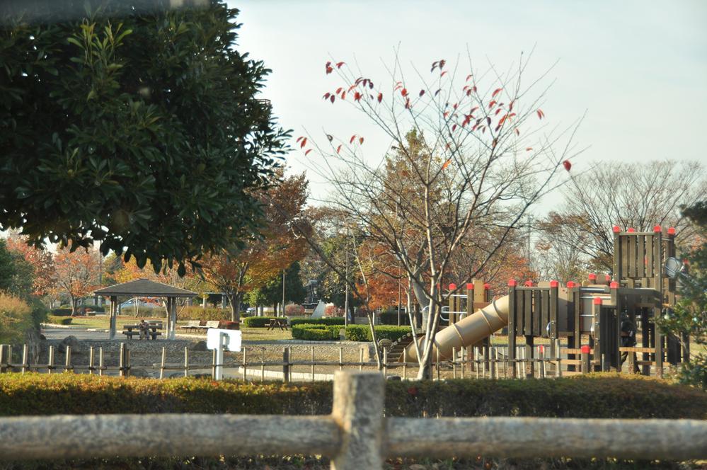 park. 700m to the park