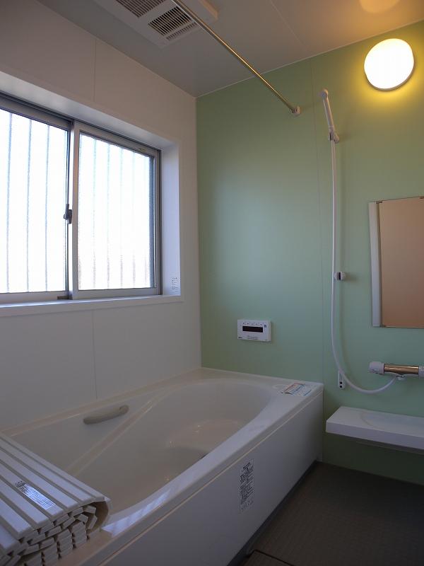 Bathroom. Building 2 