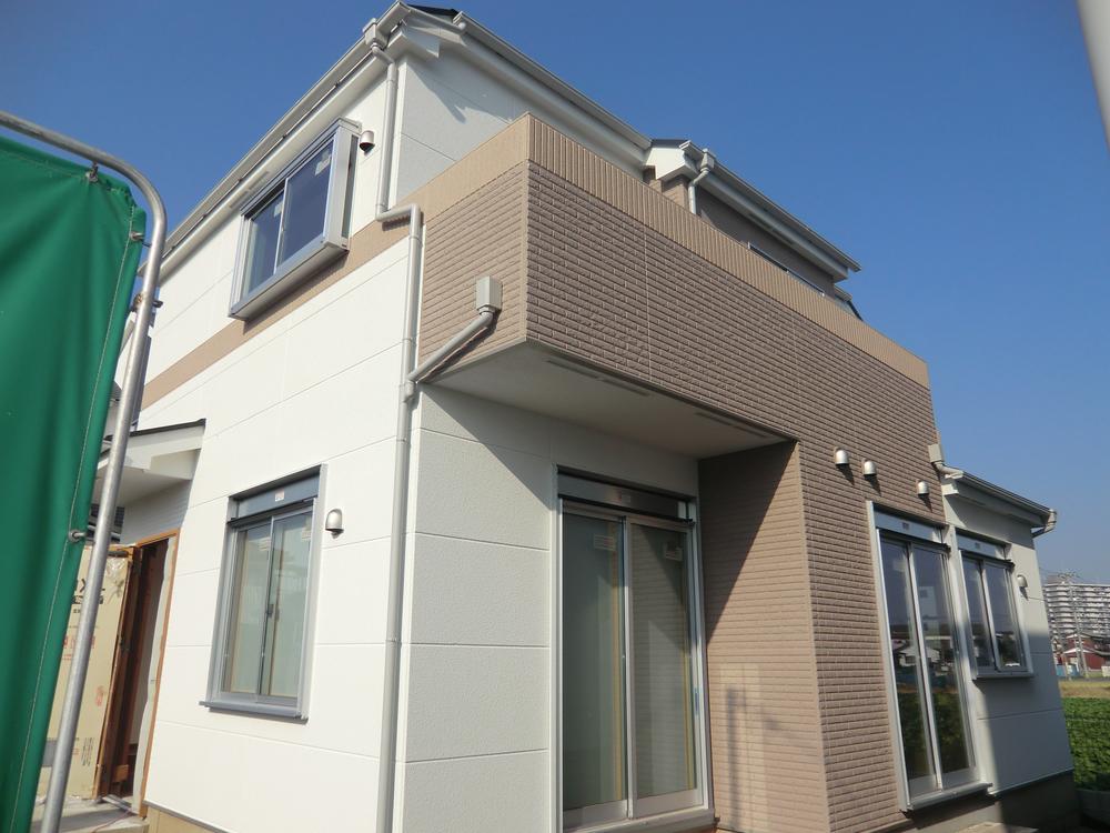 Local appearance photo