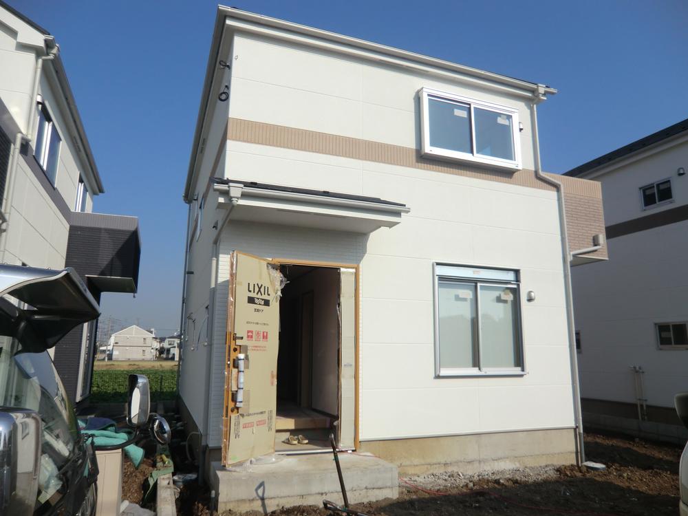 Local photos, including front road