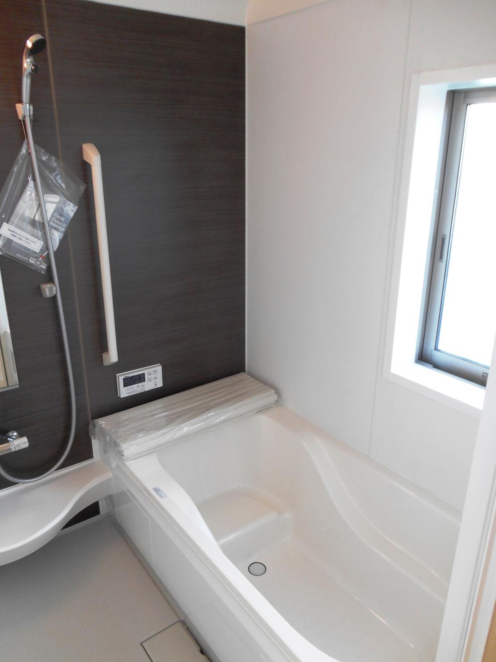 Same specifications photo (bathroom). (Building 2) same specification