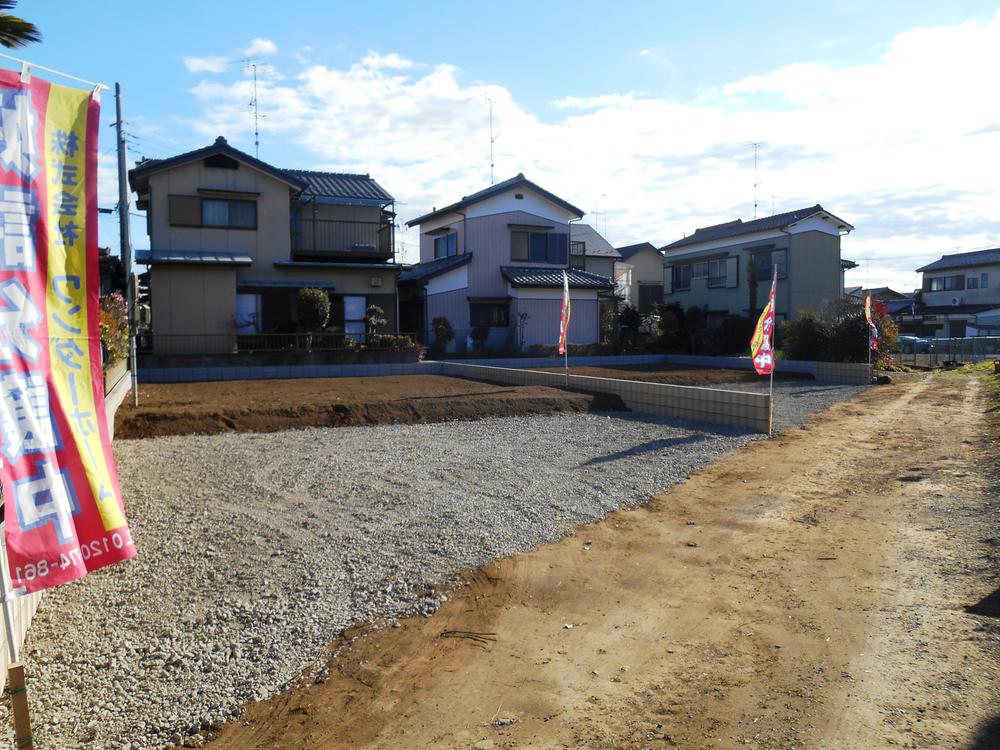 Local appearance photo. Local (12 May 2013) Shooting