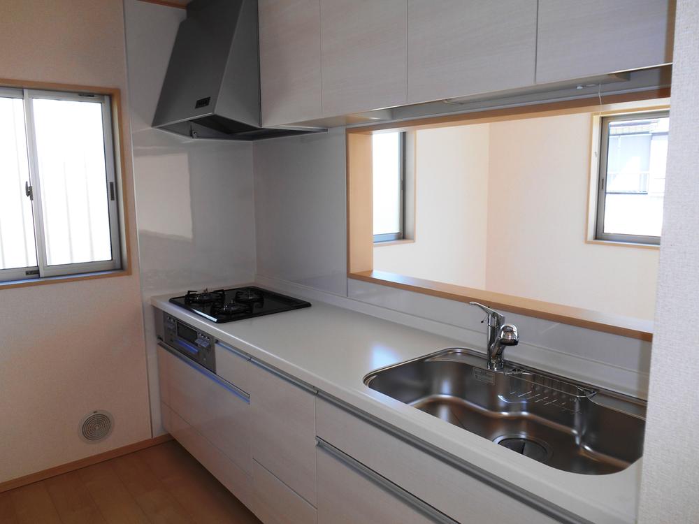 Same specifications photo (kitchen)