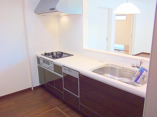 Kitchen. D Building Specifications (built-in dishwasher dryer, Shower faucet with a water purifier)