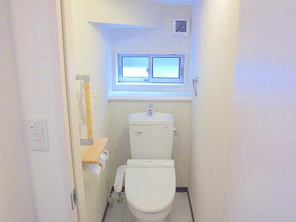 Toilet. D Building 1F barrier-free construction