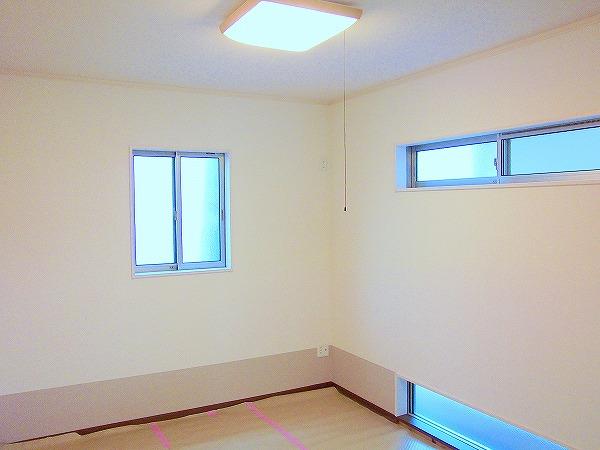 Non-living room. 1F Japanese-style room Room (August 2013) Shooting