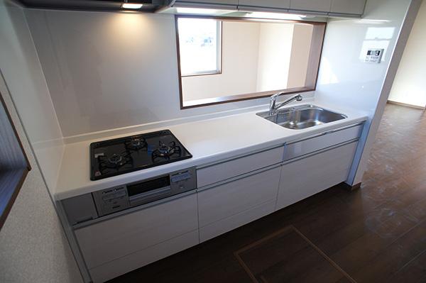 Kitchen. Indoor (12 May 2013) Shooting Building 3